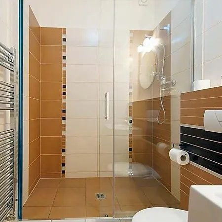 V Centru 3*