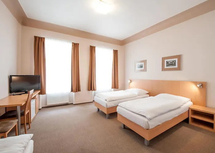 Hotel V Centru 3*